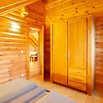 Holiday home Holzhaus Muehlenblick Mit Whirlpool *