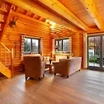 Holiday home Holzhaus Muehlenblick Mit Whirlpool Medebach