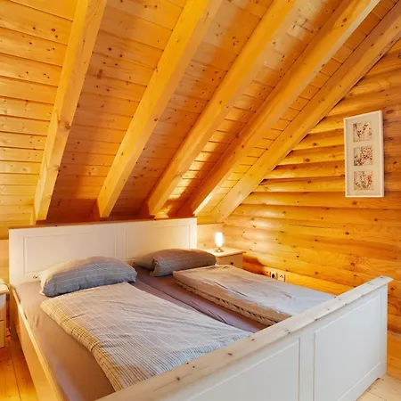 Holzhaus Muehlenblick Mit Whirlpool Medebach