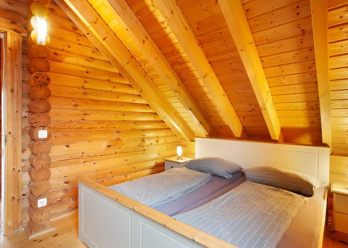 Hébergement de vacances Holzhaus Muehlenblick Mit Whirlpool *